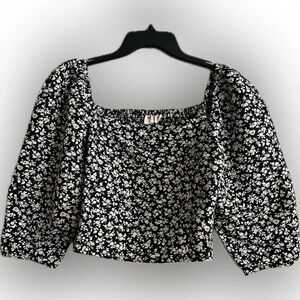 NWT Levi’s The Statement Blouse Black Floral Puff Sleeves Square Neck Cr…